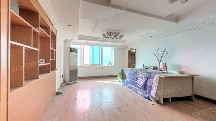 黔贵大厦二手房实景图