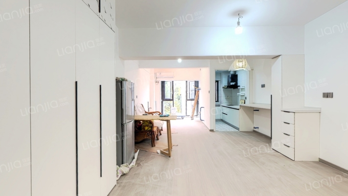 中央星座二手房实景图