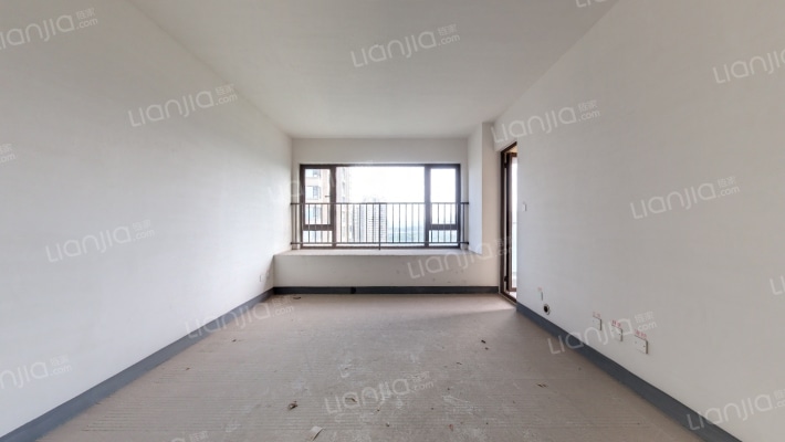 龙湖江与城原山时光二手房实景图