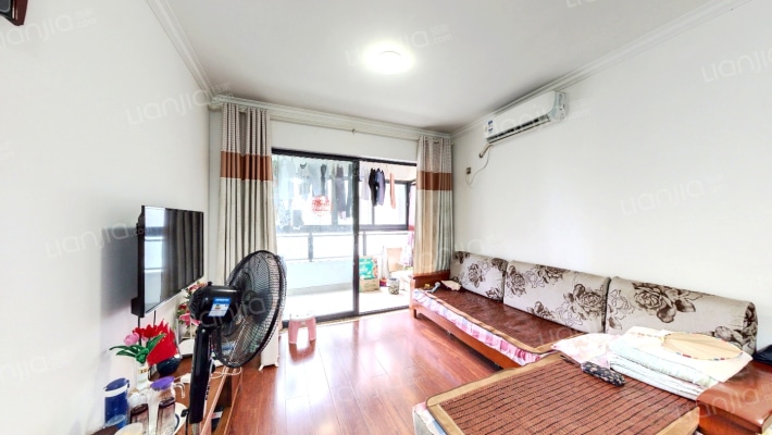 弘德西街好莱城二手房实景图