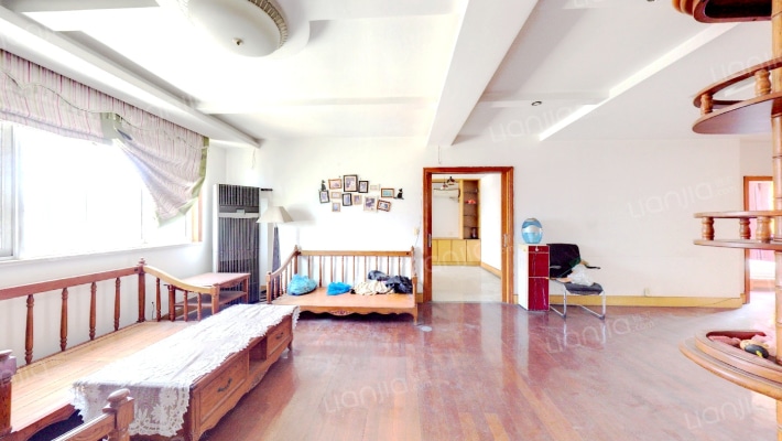 玉山镇嘉鹿花园二手房实景图