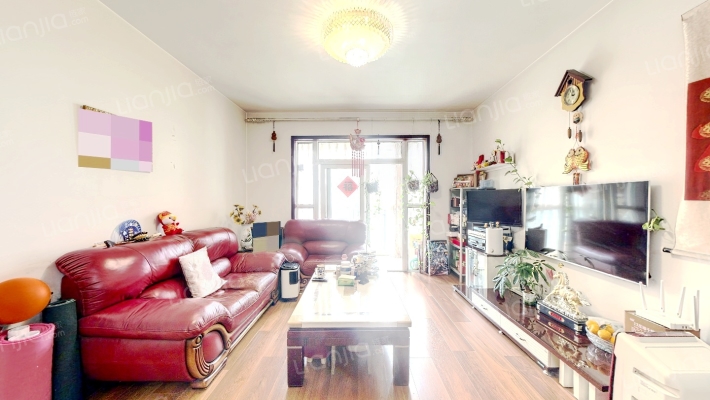 唯特郡二手房实景图