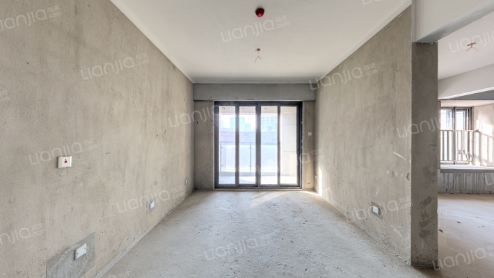 中建龙庭嘉园B区二手房实景图