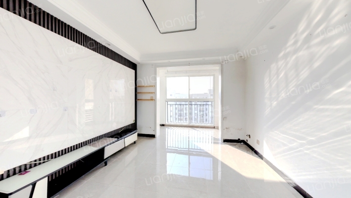 新高苑(四期)二手房实景图