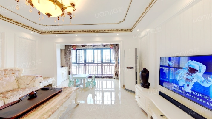 水晶湖郡A区二手房实景图