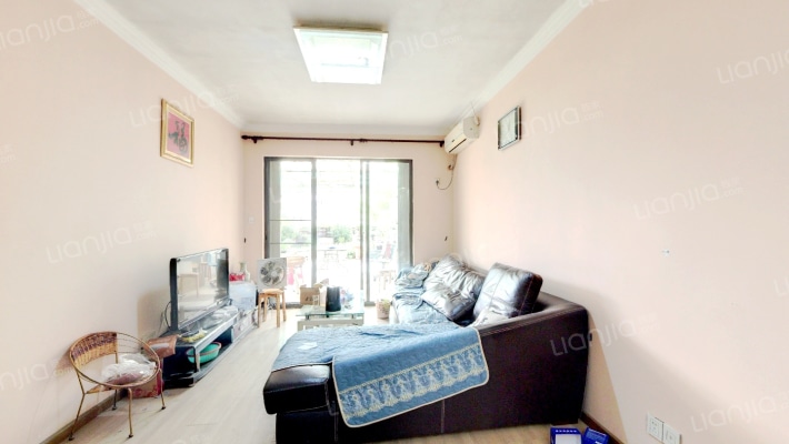 威廉城邦二手房实景图