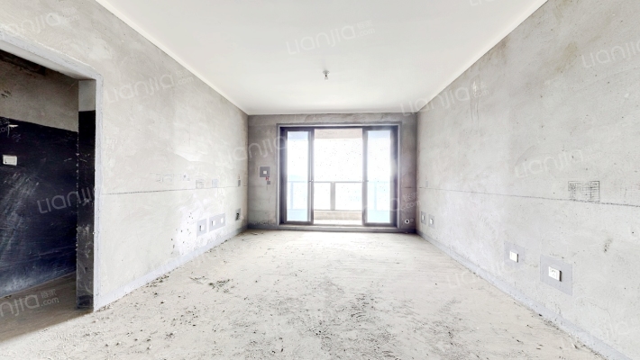 名门峰景园二手房实景图