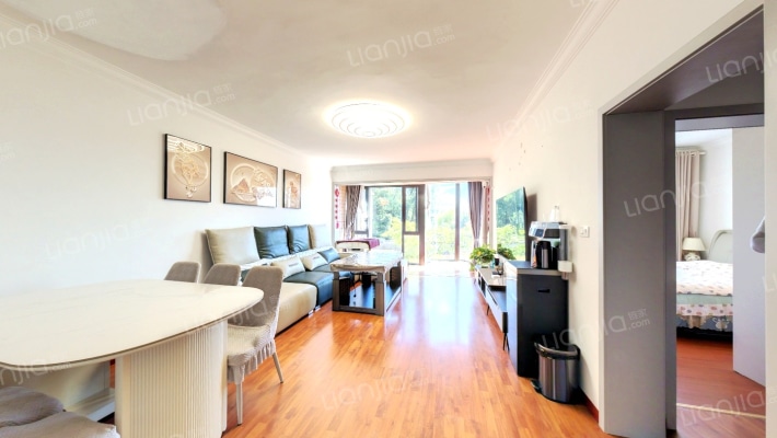 清华山庄二手房实景图