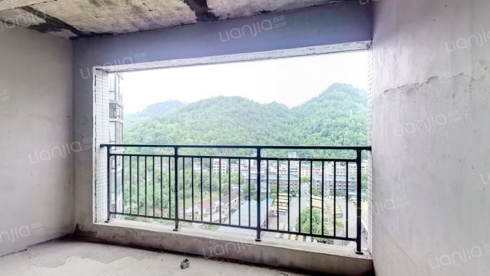 永成世纪名门二手房实景图