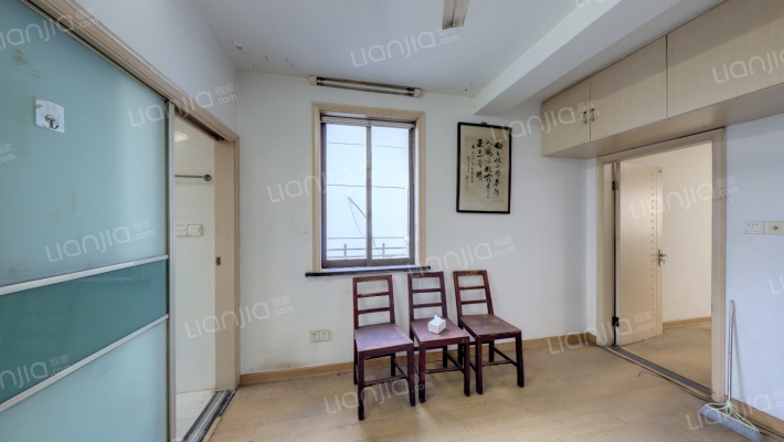 绿塔新村二手房实景图