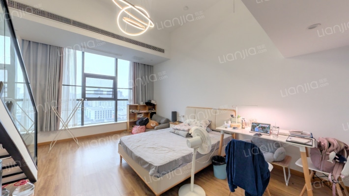 开利星空城市公馆二手房实景图