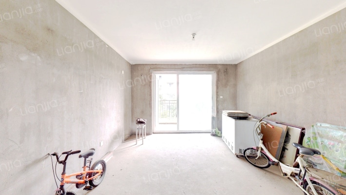 满庭春MOMA二手房实景图