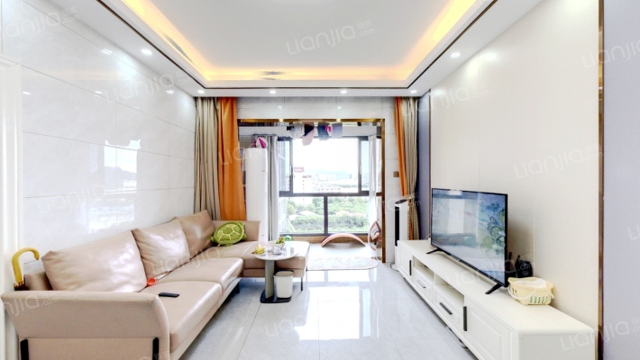 卓越蔚蓝城邦二手房实景图