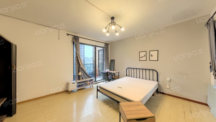 万家花城一期二手房实景图