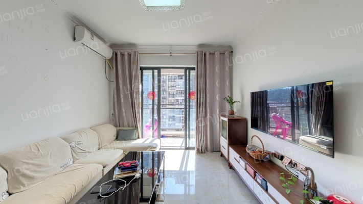 中央豪庭二手房实景图