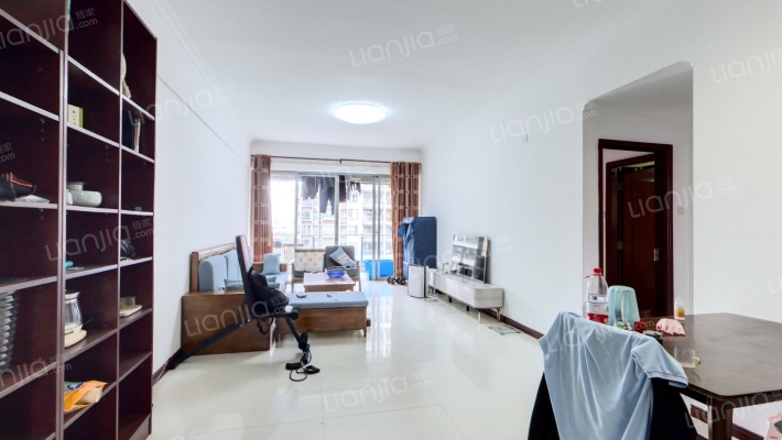 新世界东逸花园二手房实景图