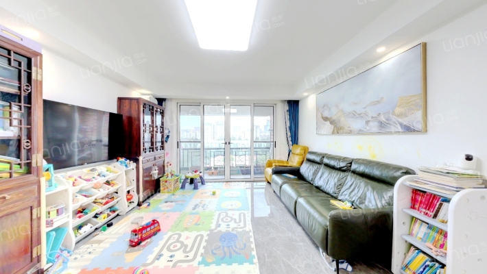 艺术公寓二手房实景图