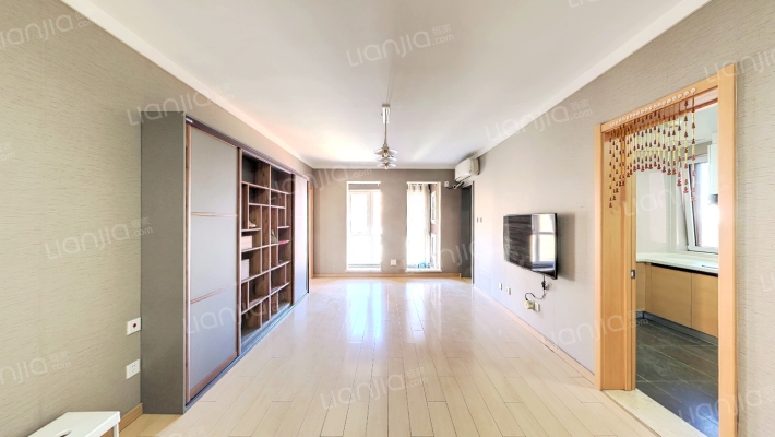 青岛小镇岚山二手房实景图