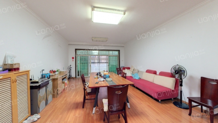 湖畔豪庭二手房实景图