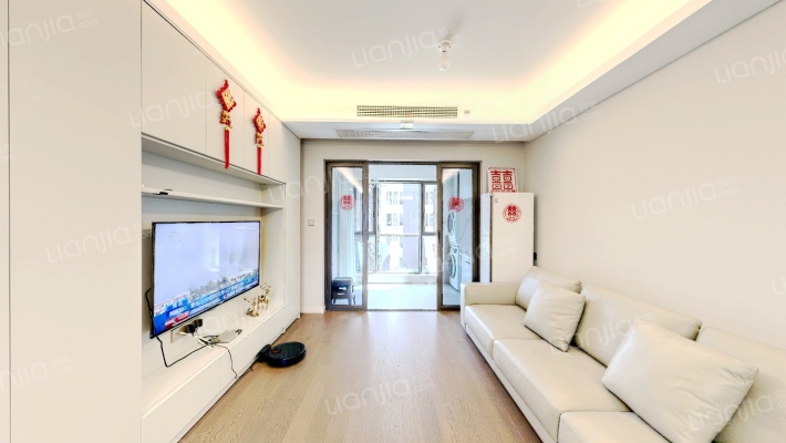 万科翡翠之光二手房实景图