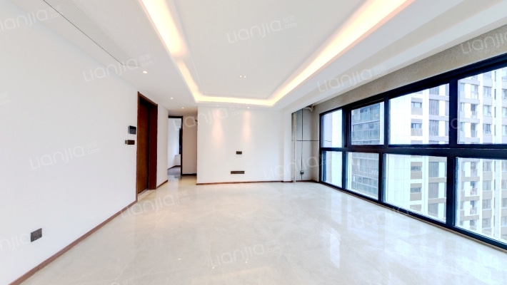 吟彩芳菲之城二手房实景图