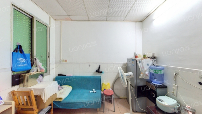 石化生活区二手房实景图