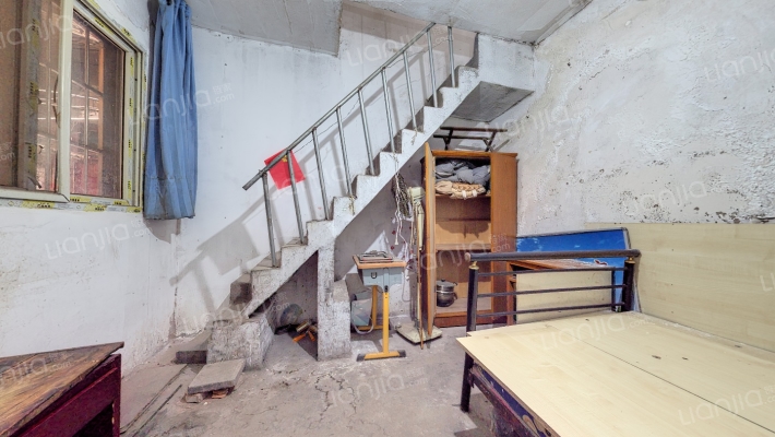 东七路75号二手房实景图