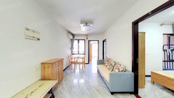 保利天悦颐海花园二手房实景图