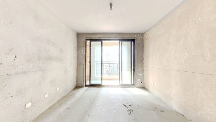 中交荣域B区二手房实景图