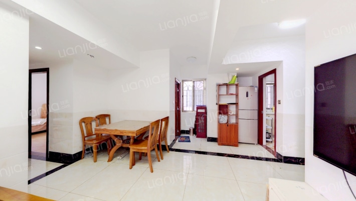 龙苑大厦二手房实景图