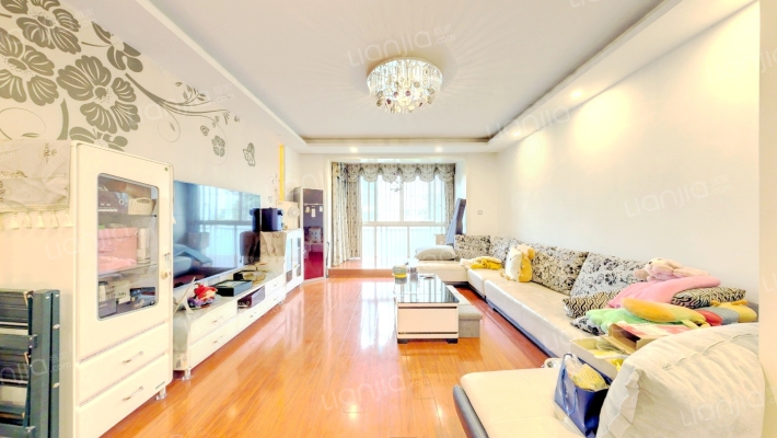 丛林背景二手房实景图