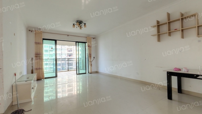 东日锦鸿名苑二手房实景图