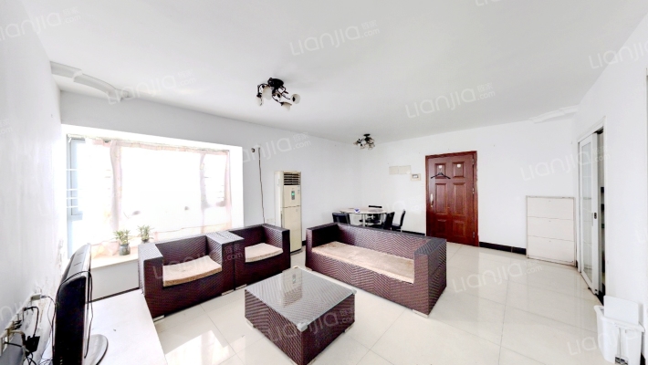 中强雅苑二手房实景图