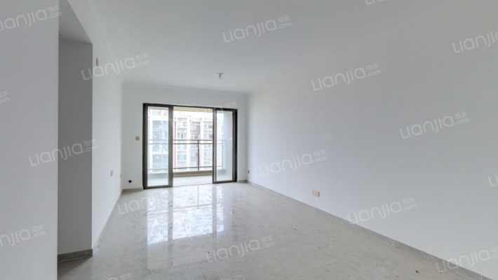 中泰峰境二手房实景图