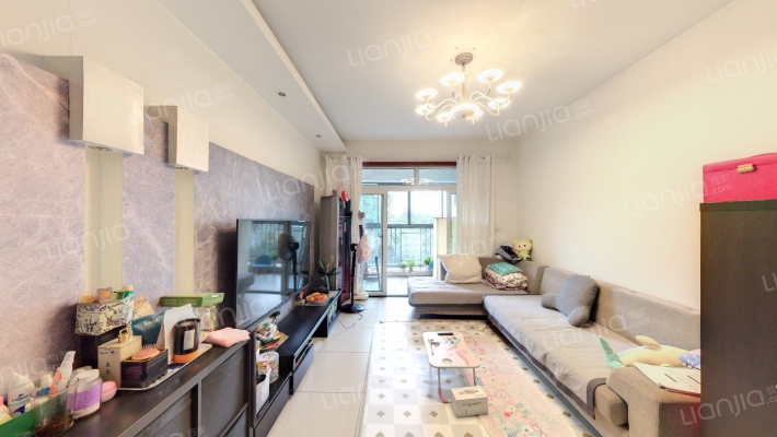 保利香槟花园C区二手房实景图