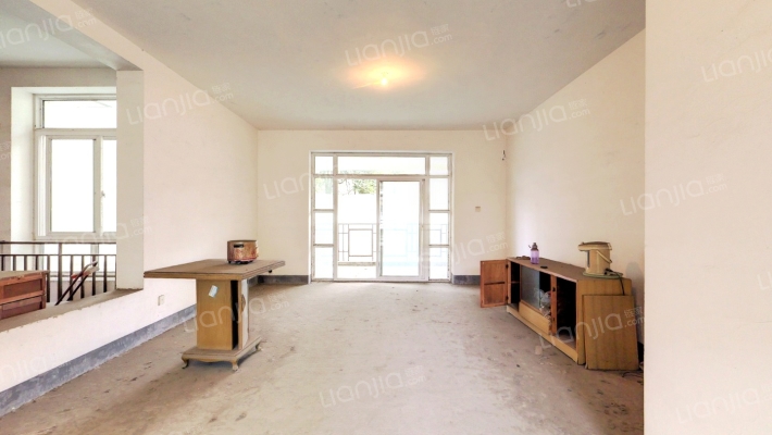 上尚春天二手房实景图