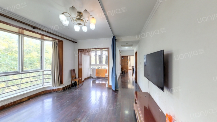 品新苑二手房实景图