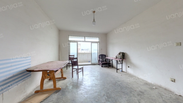 罗新苑东区二手房实景图