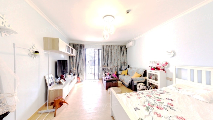 鸿威海怡轩二手房实景图