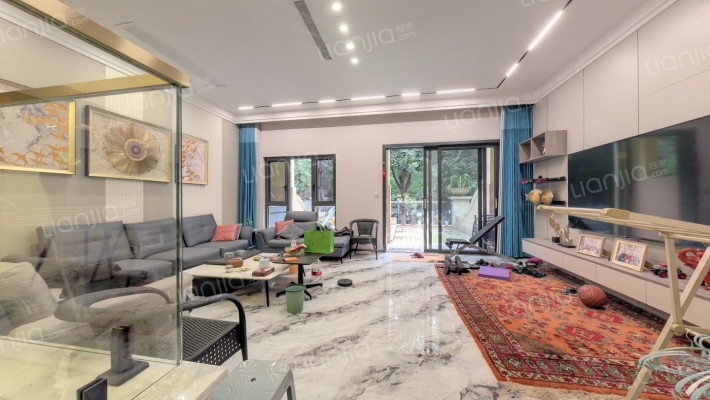 央墅圣卡西亚二手房实景图