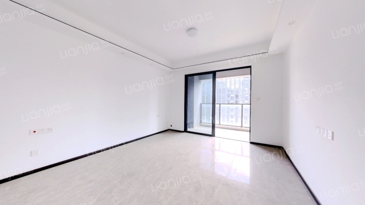 中奥滨江one二手房实景图