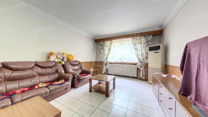 经七小纬六路139号院二手房实景图