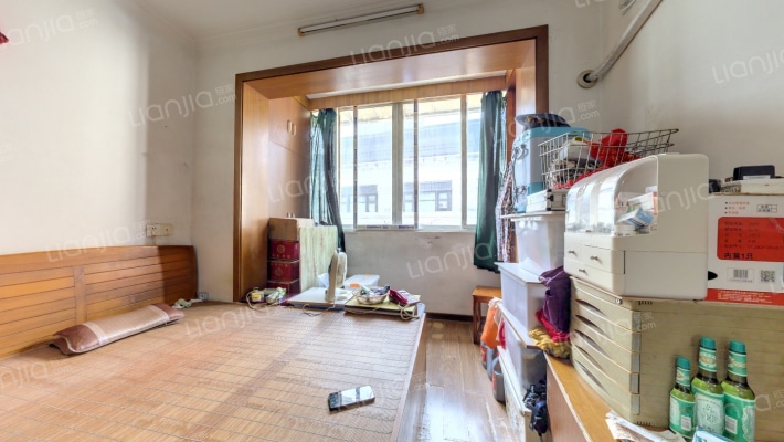 新华路669弄二手房实景图