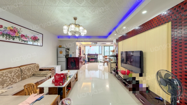 富裕世家二手房实景图