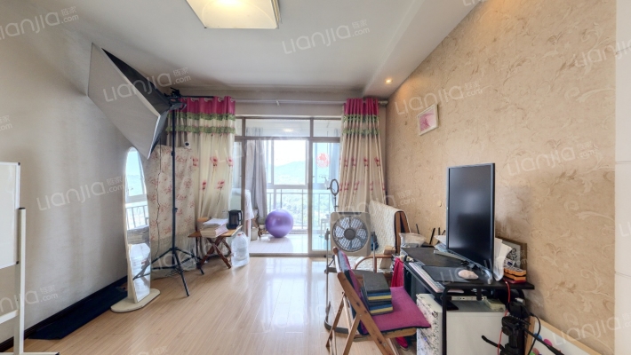 蓝溪谷地二手房实景图