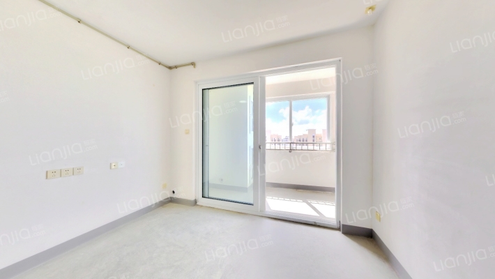 松南城裕荣苑二手房实景图