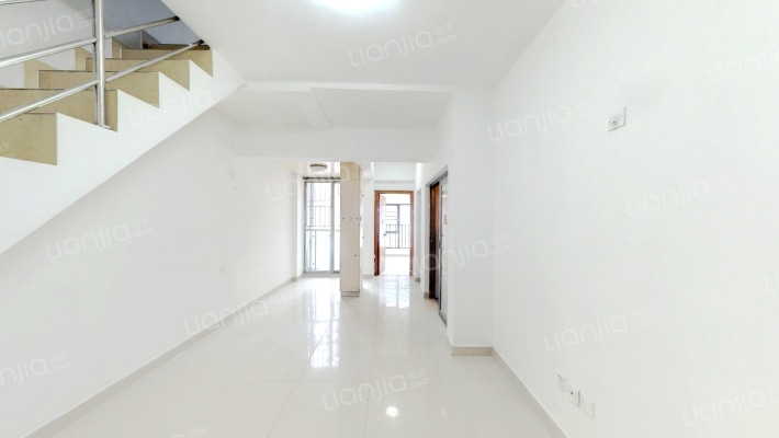 倚山时代雅居二手房实景图