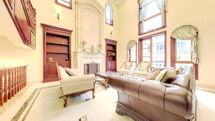 南延线蔚蓝卡地亚二手房实景图