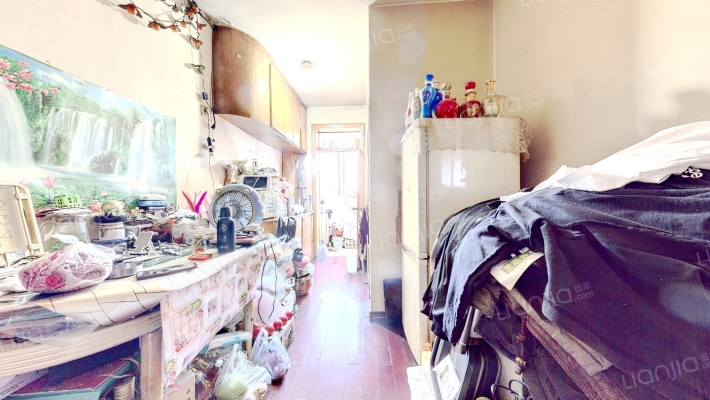 红粉路27-29二手房实景图