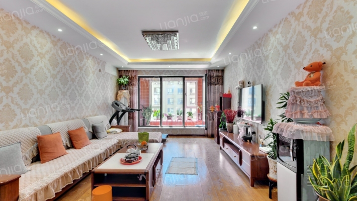 地恒托斯卡纳一期二手房实景图